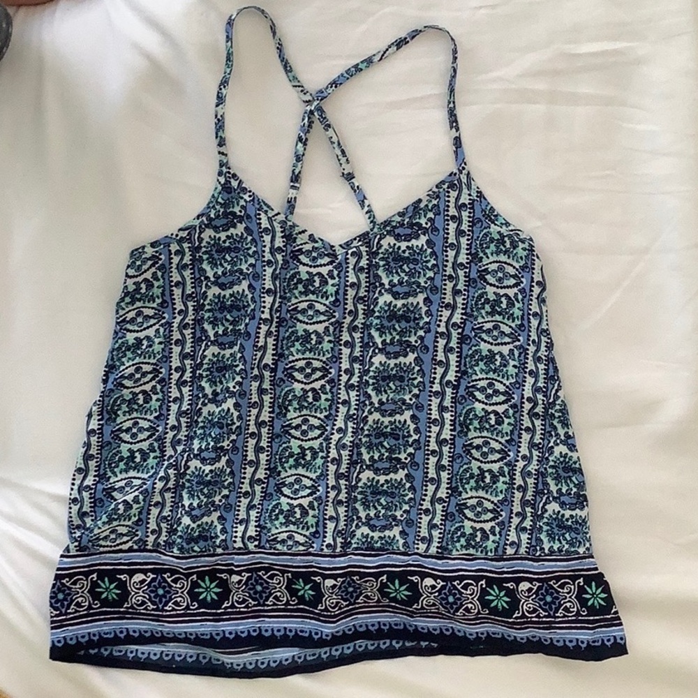 patterned tank